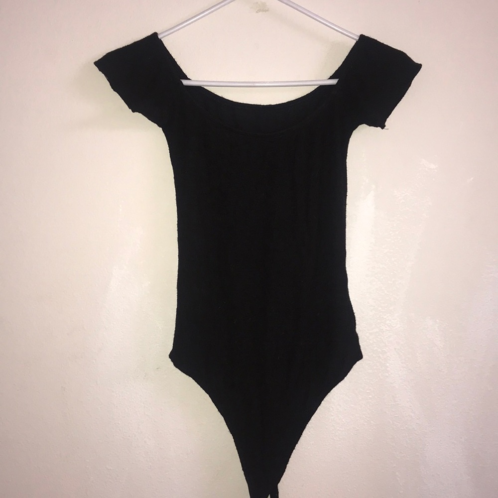 Ribbed Off-Shoulder Bodysuit